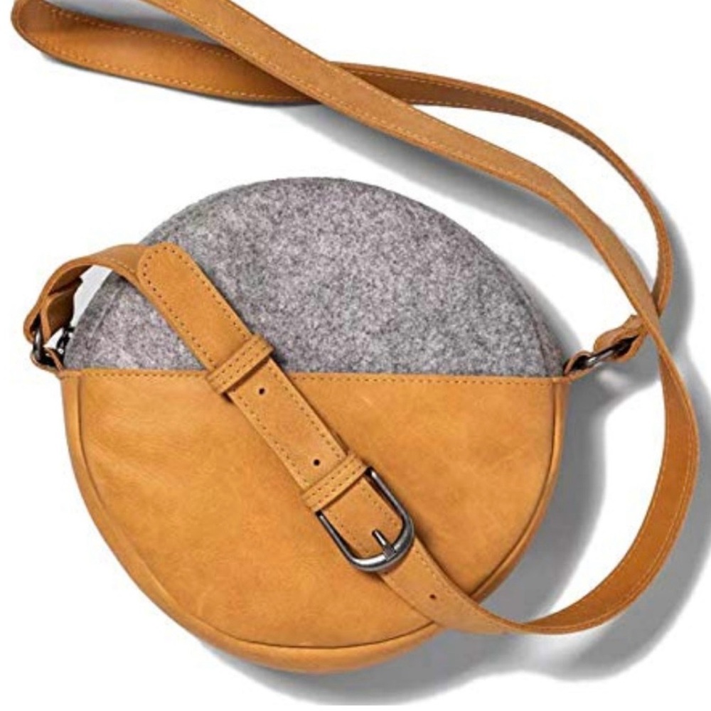 Hearth & Hand with Magnolia Round Crossbody Bag - Gray & Tan